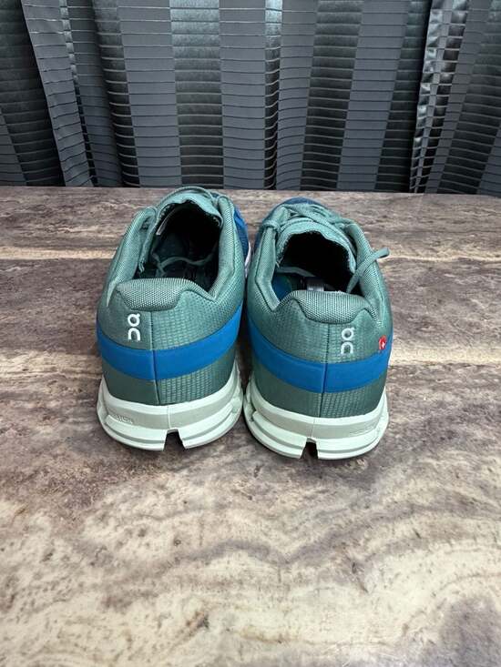 Men’s On Cloudflyer 4 White Running Shoes - Picture 3 of 6